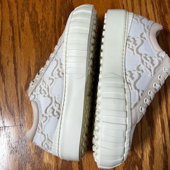 Fendi Camelia FF Karligraphy low-top sneakers in 38.5 - Picture 8 of 12